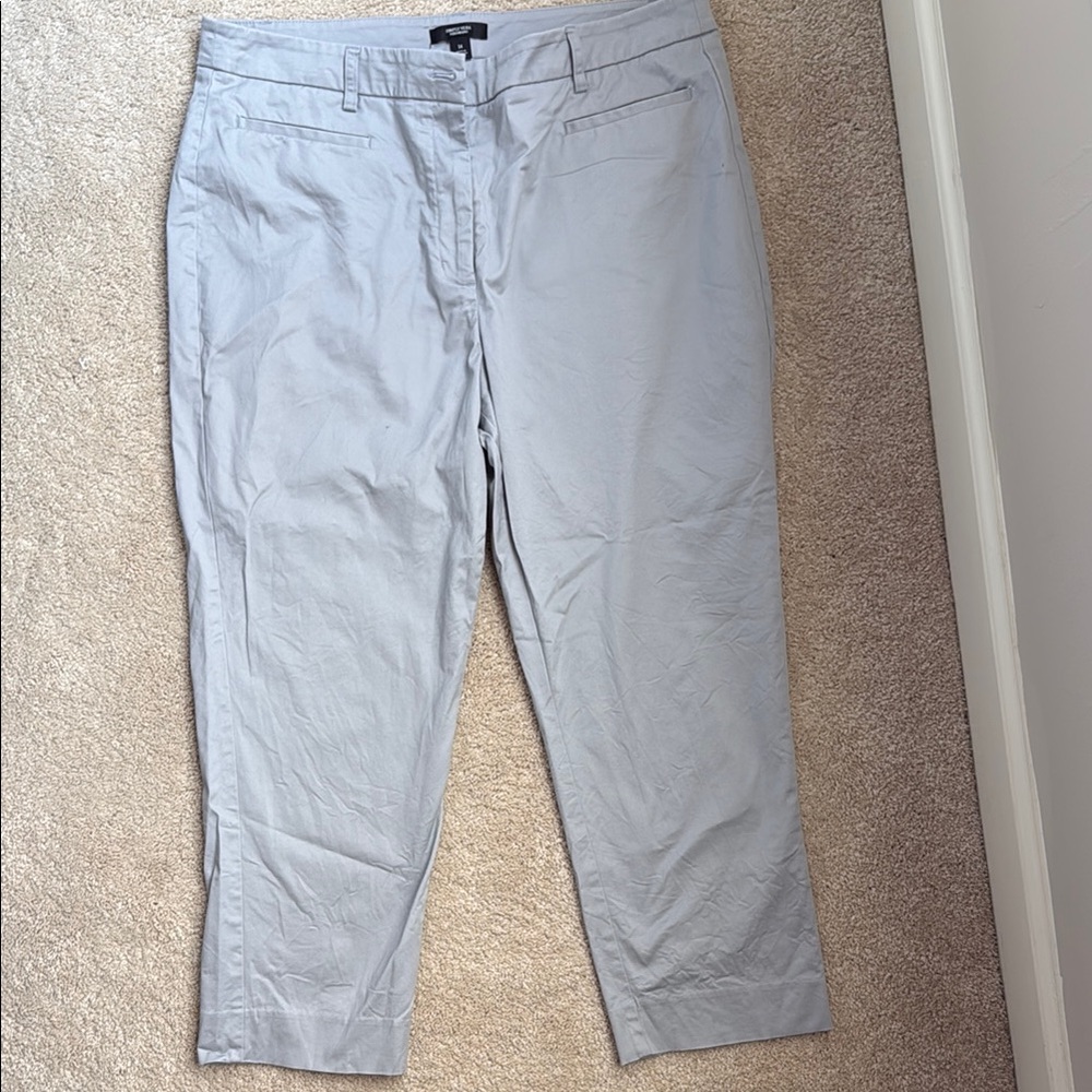 Women’s light Gray capri dress pants